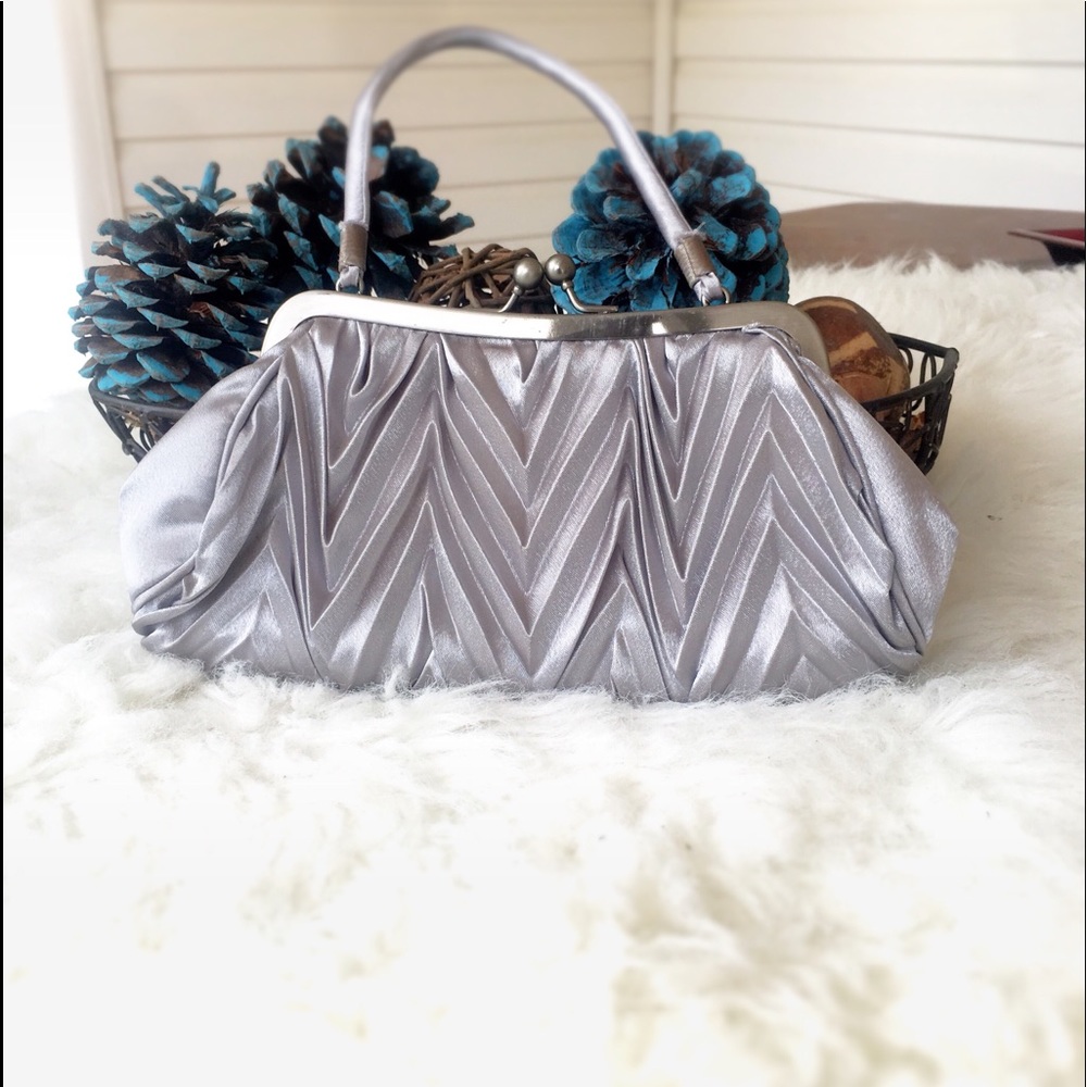 🛍👜Silver Satin Evening Clutch